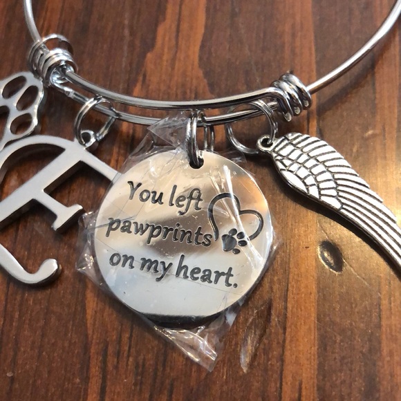 Pet Remembrance Charm Bracelet - Picture 4 of 5